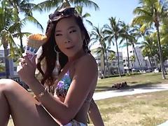 Great Day For A Stroll On South Beach With Vina Sky